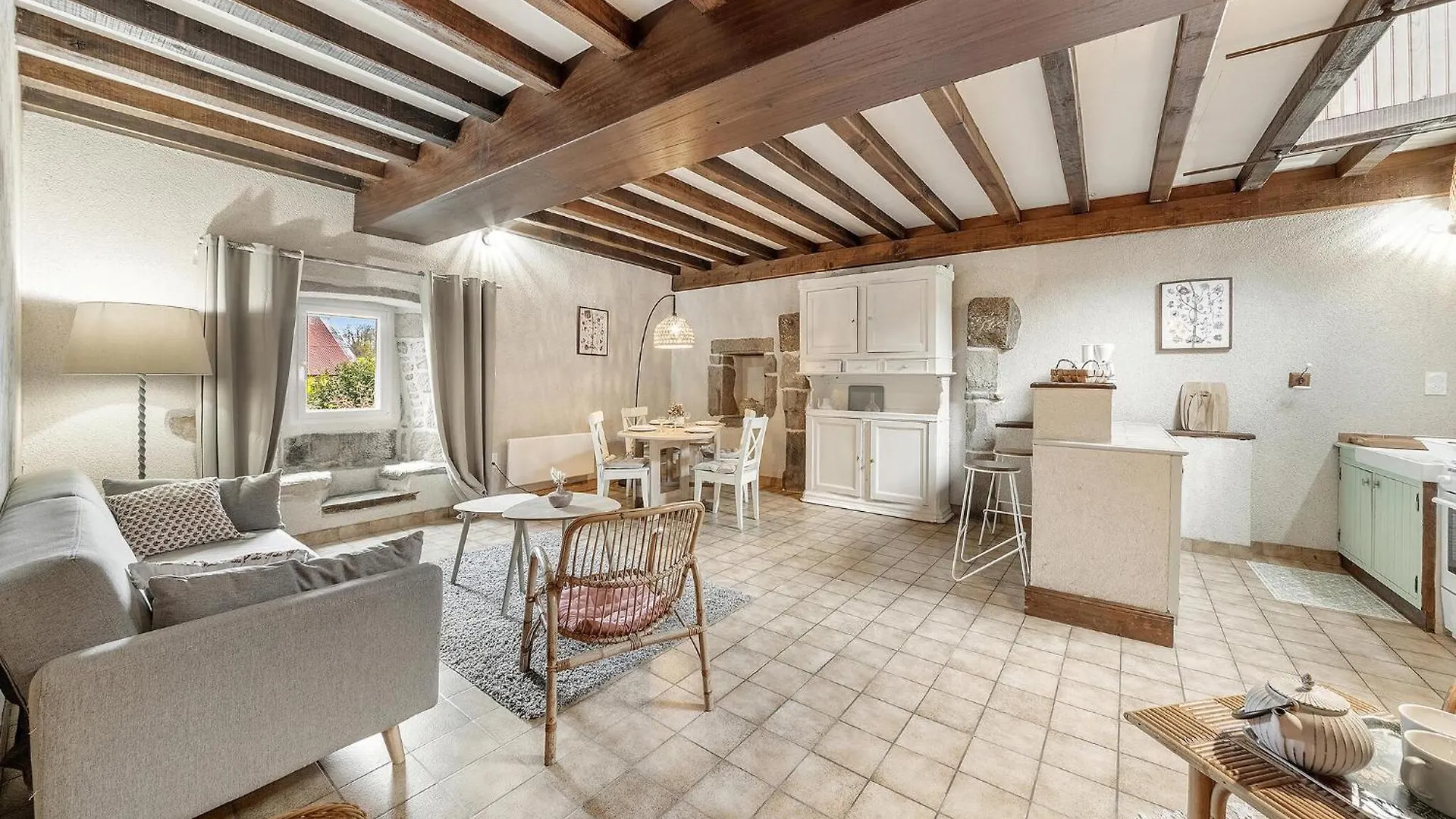 Lovely Home In Tremblay With Kitchen Les Portes du Coglais