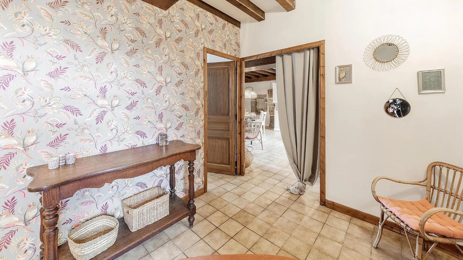 Lovely Home In Tremblay With Kitchen Les Portes du Coglais